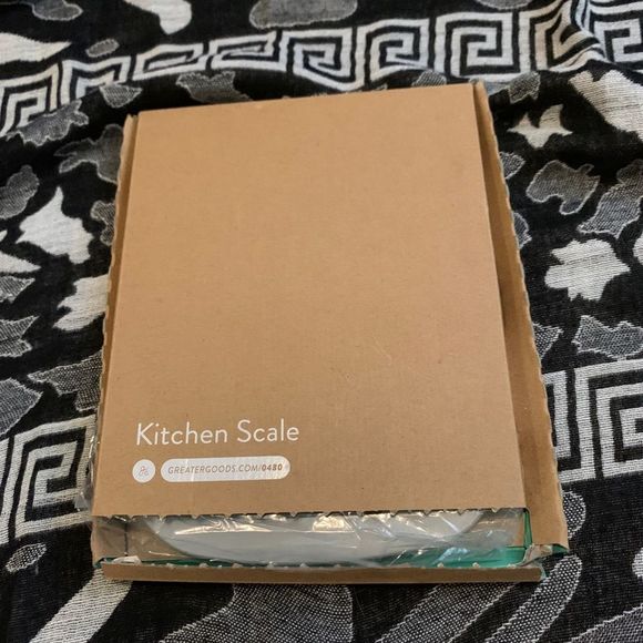 NIB Digital Kitchen Scale by Greater Goods - Picture 4 of 5